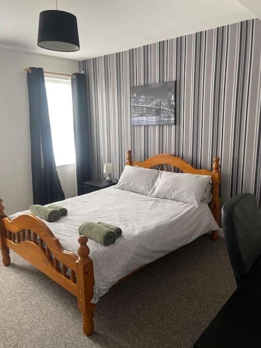 Spacious Property For Hols Base & Contractors Long or Short Stays C2C Western Lakes Apartment in Copeland District