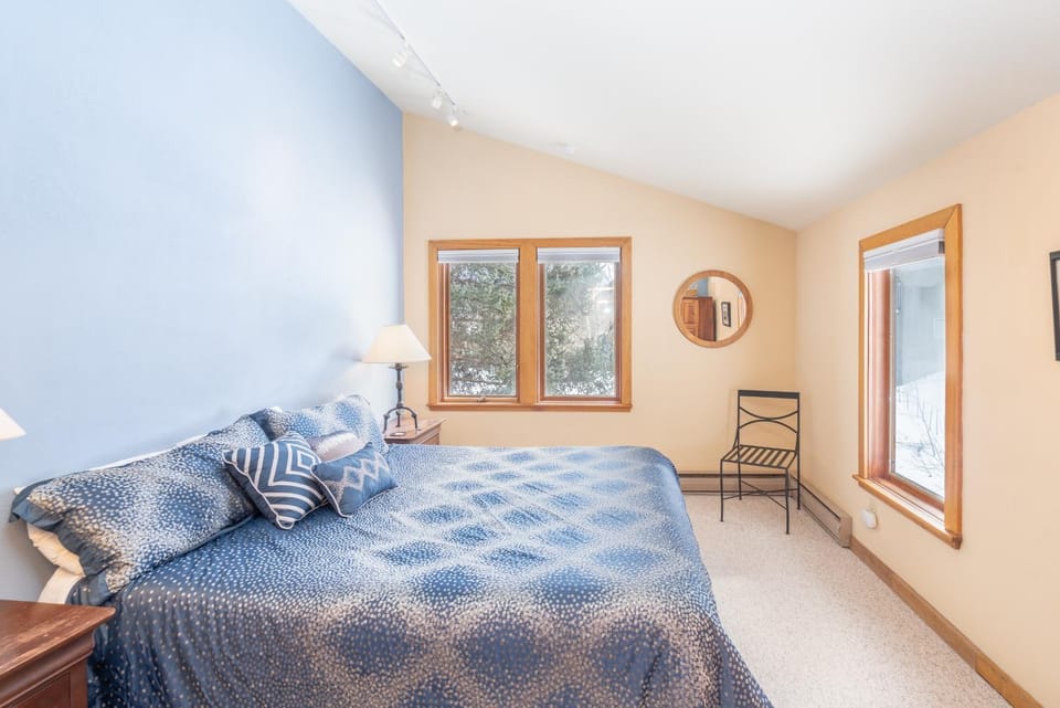 Centrally Located in Town, This 2 Bed and 2 Bath Manitou is a Must See House in Telluride