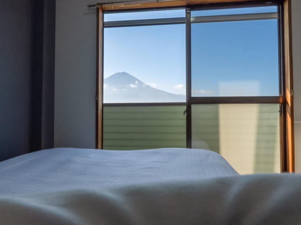 View (from property/room), Bedroom, Mountain view