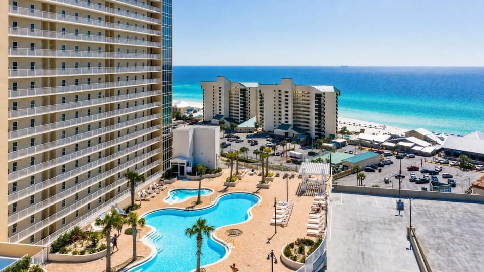 Panama City -3 Bedroom - Laketown Wharf House in Panama City Beach