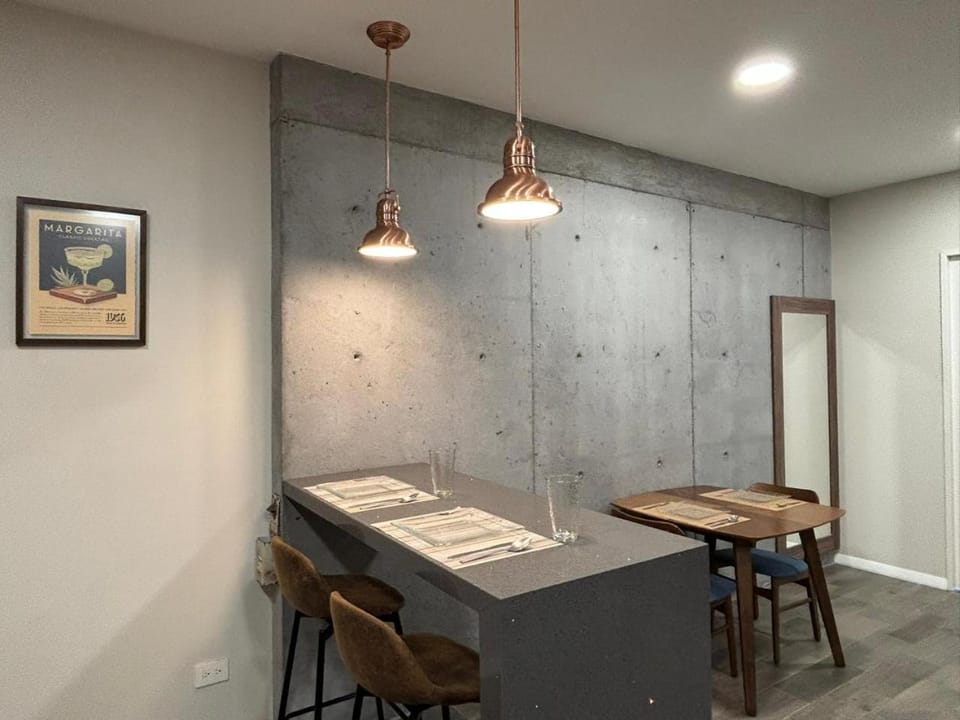 Seating area, Dining area