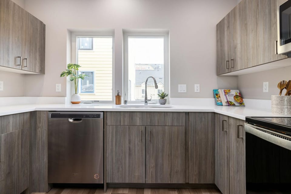 Brand New Fully Updated Condo 908 House in Anacortes