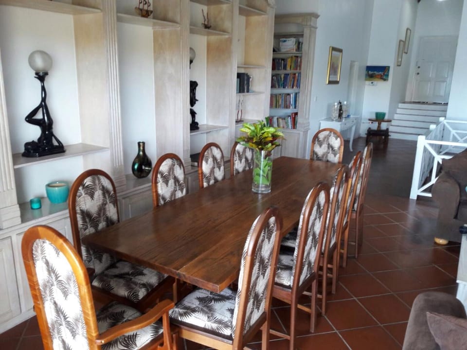 Oceandale Beachfront Villa Villa in Caribbean