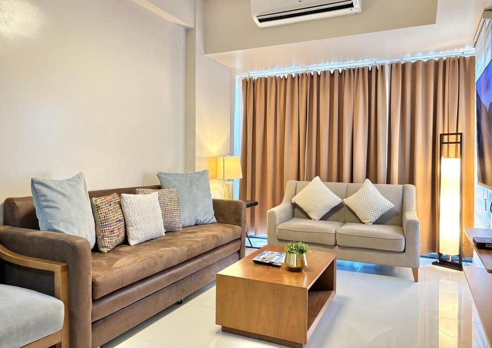 Modern 1 Bedroom Condo Unit with Pool view Apartment in Lapu-Lapu City