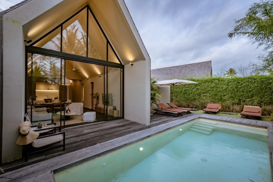 Property building, Patio, Natural landscape, Garden view, Pool view, Swimming pool, sunbed