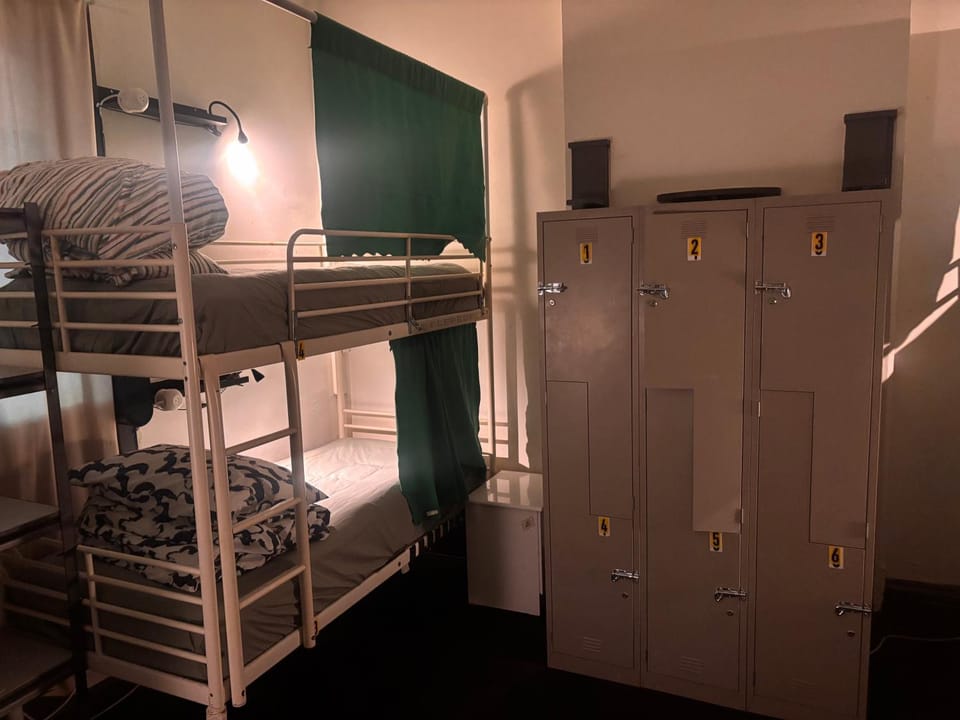 Shiralee Hostel -note - Valid passport required to check in Hostel in Perth