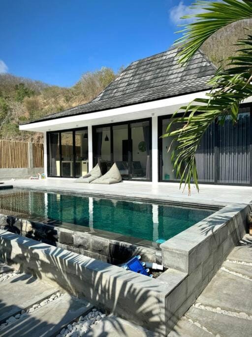 Property building, Natural landscape, Mountain view, Pool view, Swimming pool