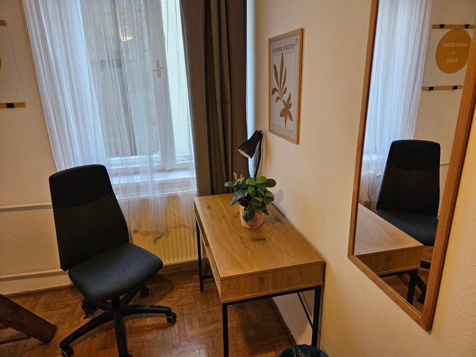 Downtown Gem Rooms Hostel in Budapest