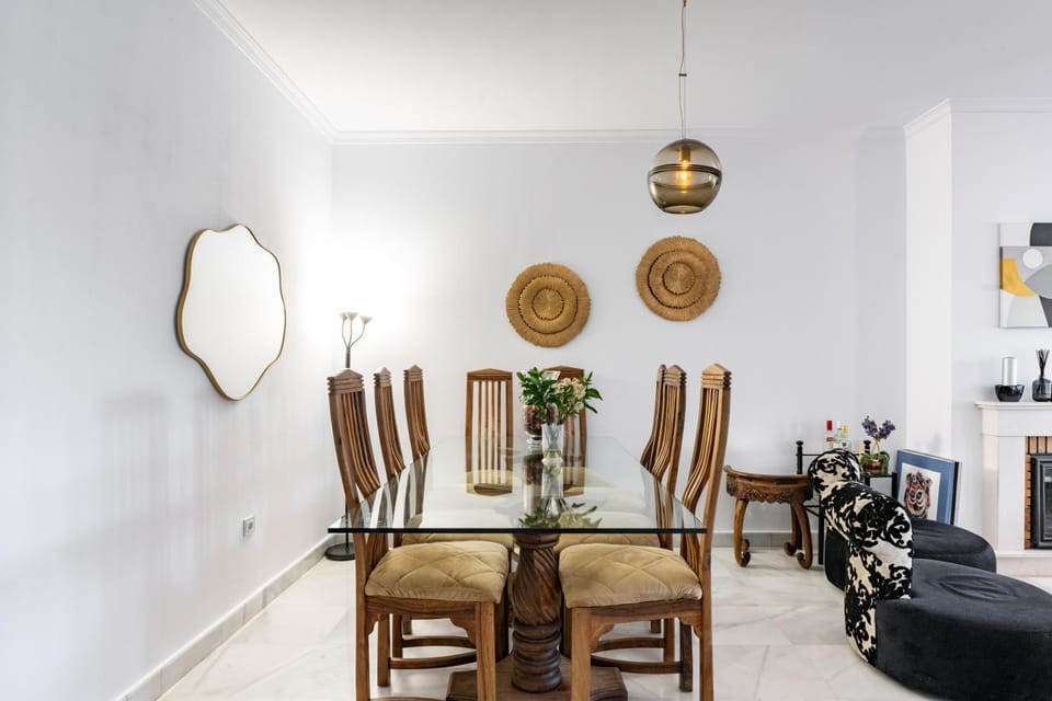 Stunning 3BR in Hacienda Del Sol Beach & Pool Apartment in Costa del Sol