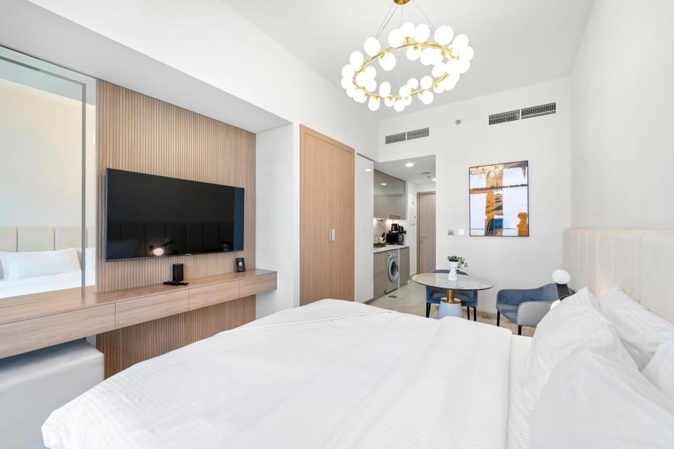 Communal lounge/ TV room, Bed, TV and multimedia, Kitchen or kitchenette, Photo of the whole room, Evening entertainment, Bedroom, hair dresser
