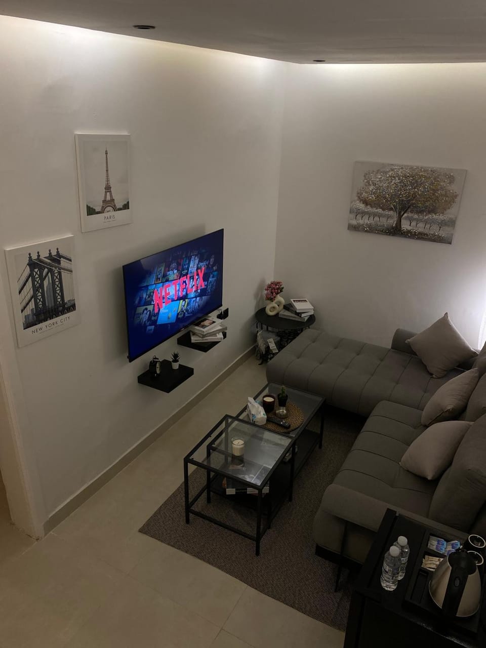 TV and multimedia, Living room, Seating area