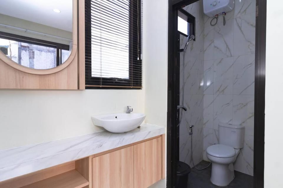 Villa Syariah Zamora B7 with Private Pool and Karaoke Villa in Batu