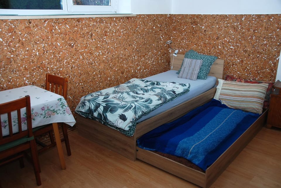 Quiet separate accommodation in Warsaw on outskirts near forest Apartment in Warsaw