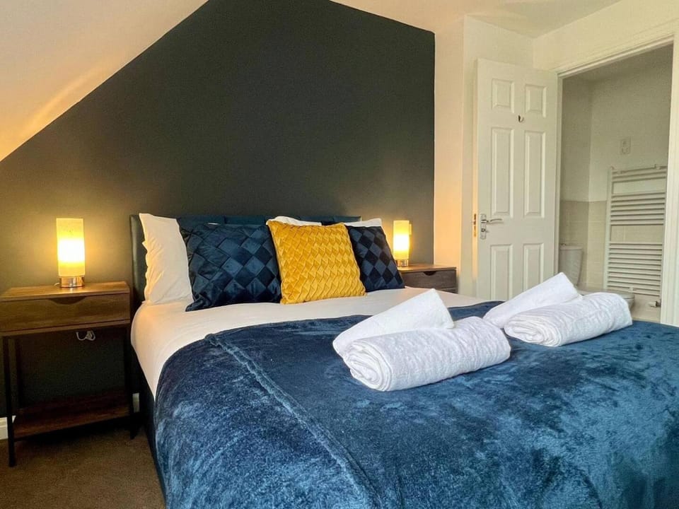 Contractor 4 bed, sleeps 7 long stay discount House in South Kesteven District