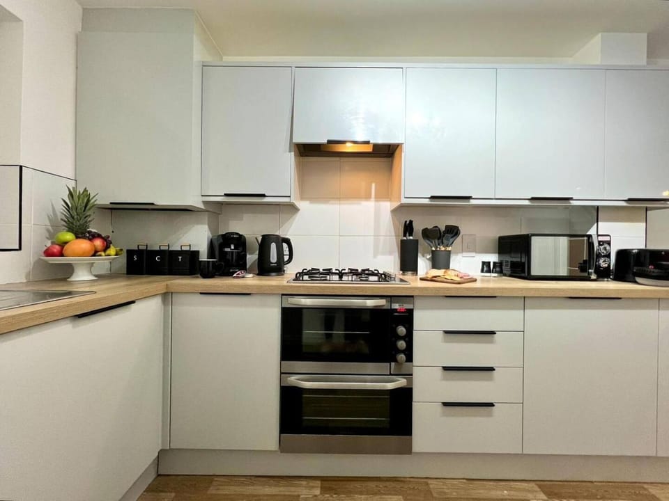 Contractor 4 bed, sleeps 7 long stay discount House in South Kesteven District