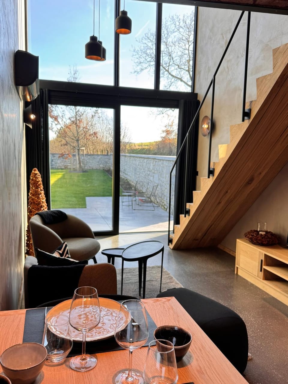 Garden, Dining area