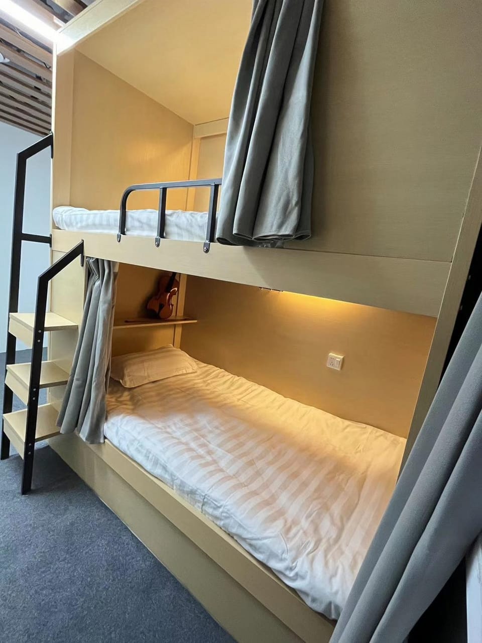 bunk bed