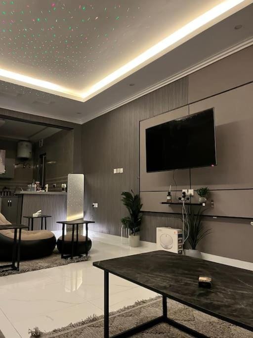 TV and multimedia, Seating area