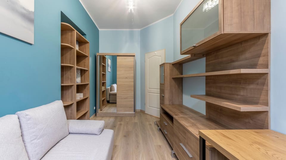 Bedroom, wardrobe