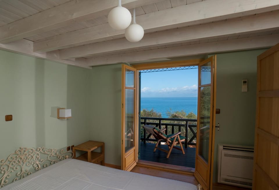 Bed, Bedroom, Sea view