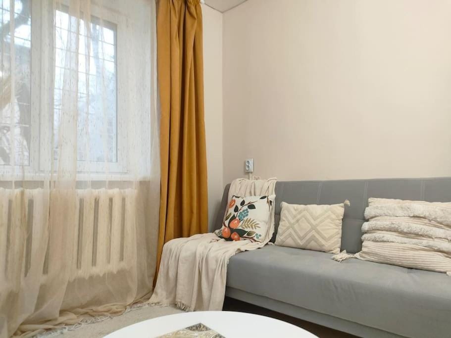 Living room, Photo of the whole room, Seating area