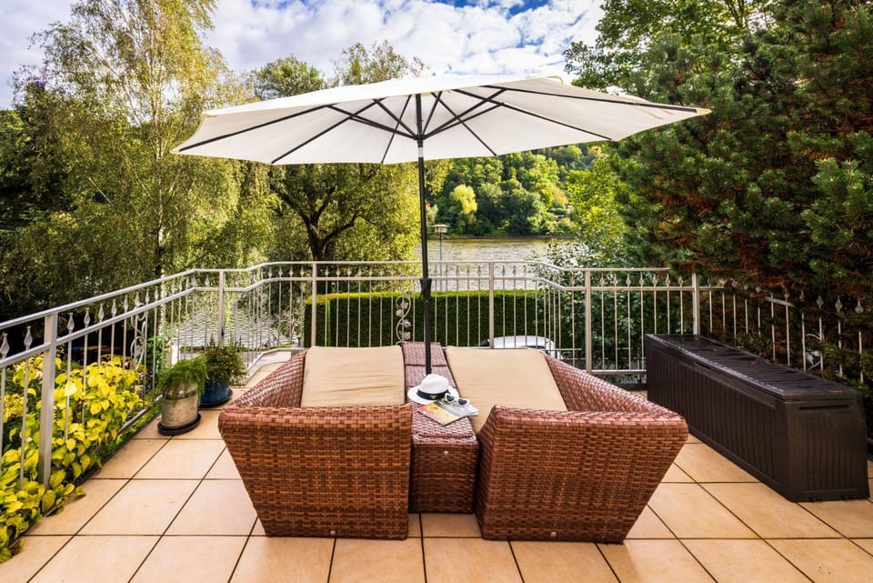 Elbvilla Pirna mit Sauna und Kamin mit privatem Zugang zur Elbe Villa in Pirna