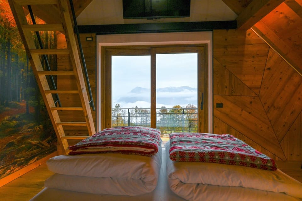 View (from property/room), Photo of the whole room