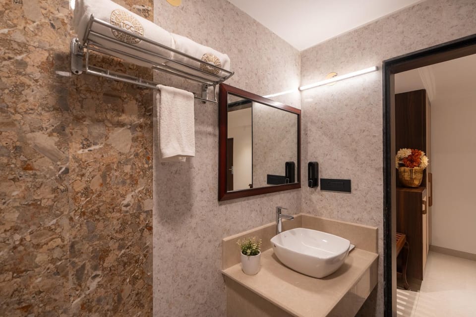 Bathroom, towels