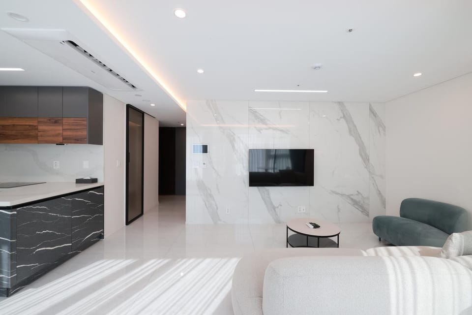 서초 Luxury broad flat Apartment hotel in Seoul