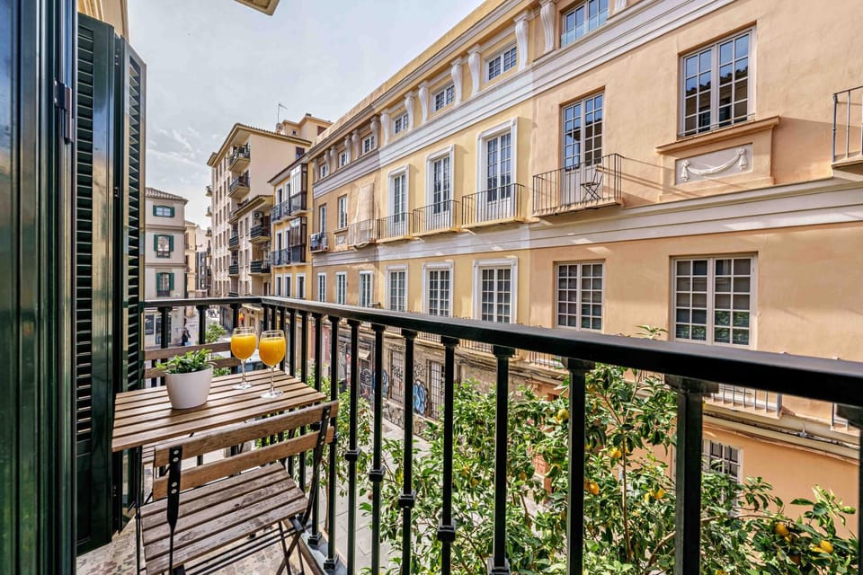 Balcony/Terrace, City view
