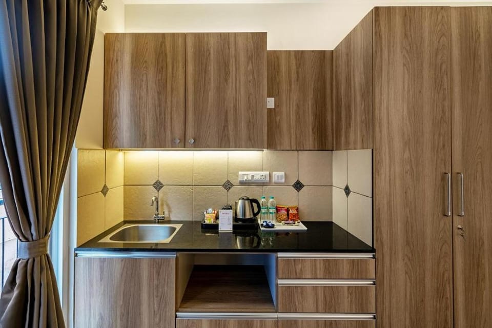 Kitchen or kitchenette
