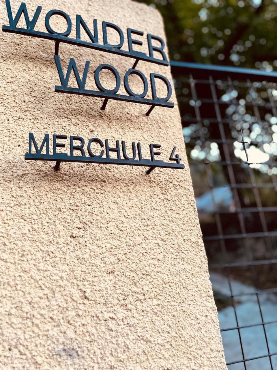 Facade/entrance