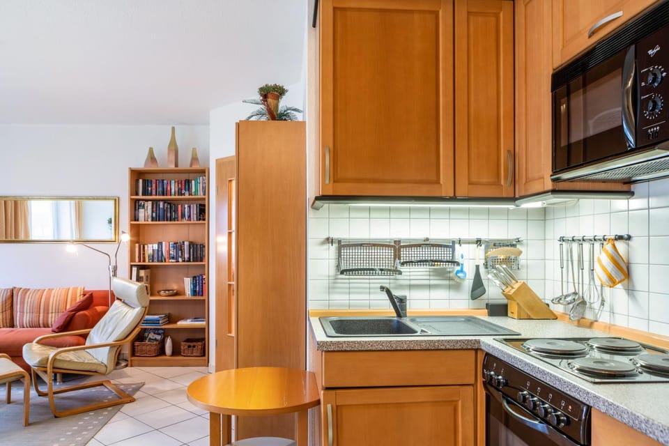 Property building, Kitchen or kitchenette, Living room