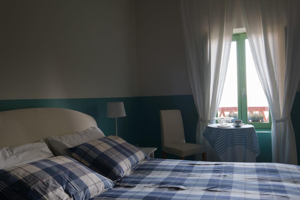Bed, Day