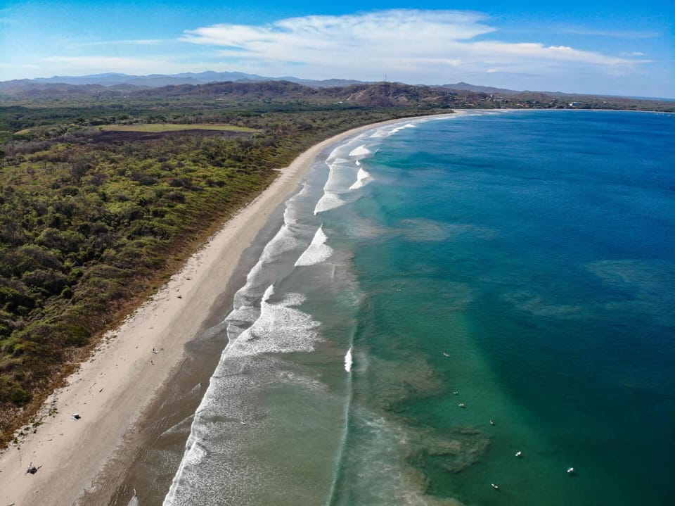 Villa Serenity 6 bedroom - 1 minute to the beach House in Guanacaste Province