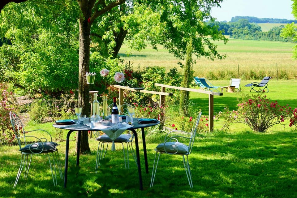 Spring, Natural landscape, Garden, Garden, Dining area, Garden view