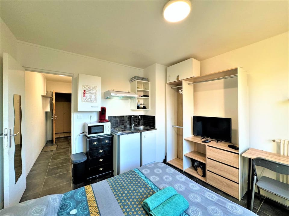 Studio Proche Gare Et Commodités Apartment in Île-de-France