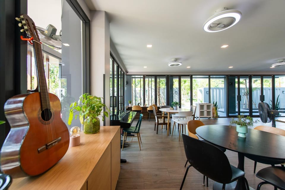 Seating area