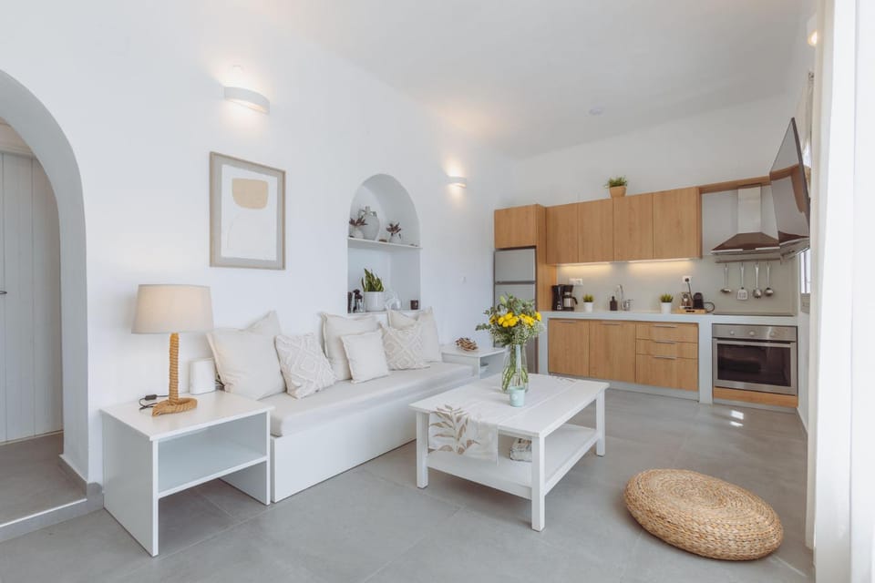 Living room, kitchen