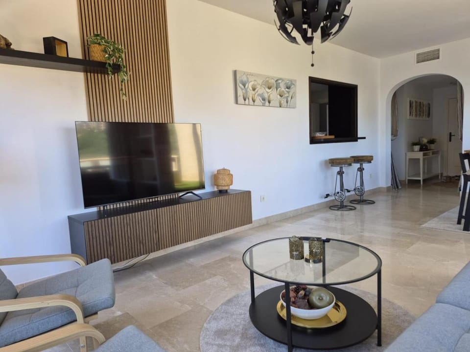 La duquesa joyfull sunrise Apartment in Costa del Sol