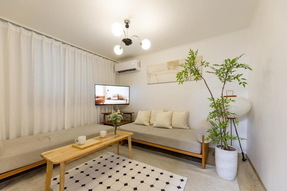 Stay Aneuk,3BR,8명,장기숙박,서울대학교,친절한 국가공인 관광통역 안내사의 호텔급 컨시어지 서비스,강남,홍대,명동,,성수,고척돔,KSPO돔,지하철,도심접근성 Villa in Seoul