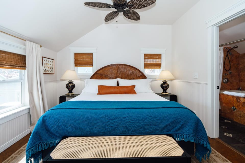 Bed, Bedroom
