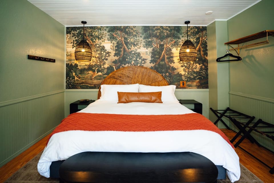Bed, Bedroom