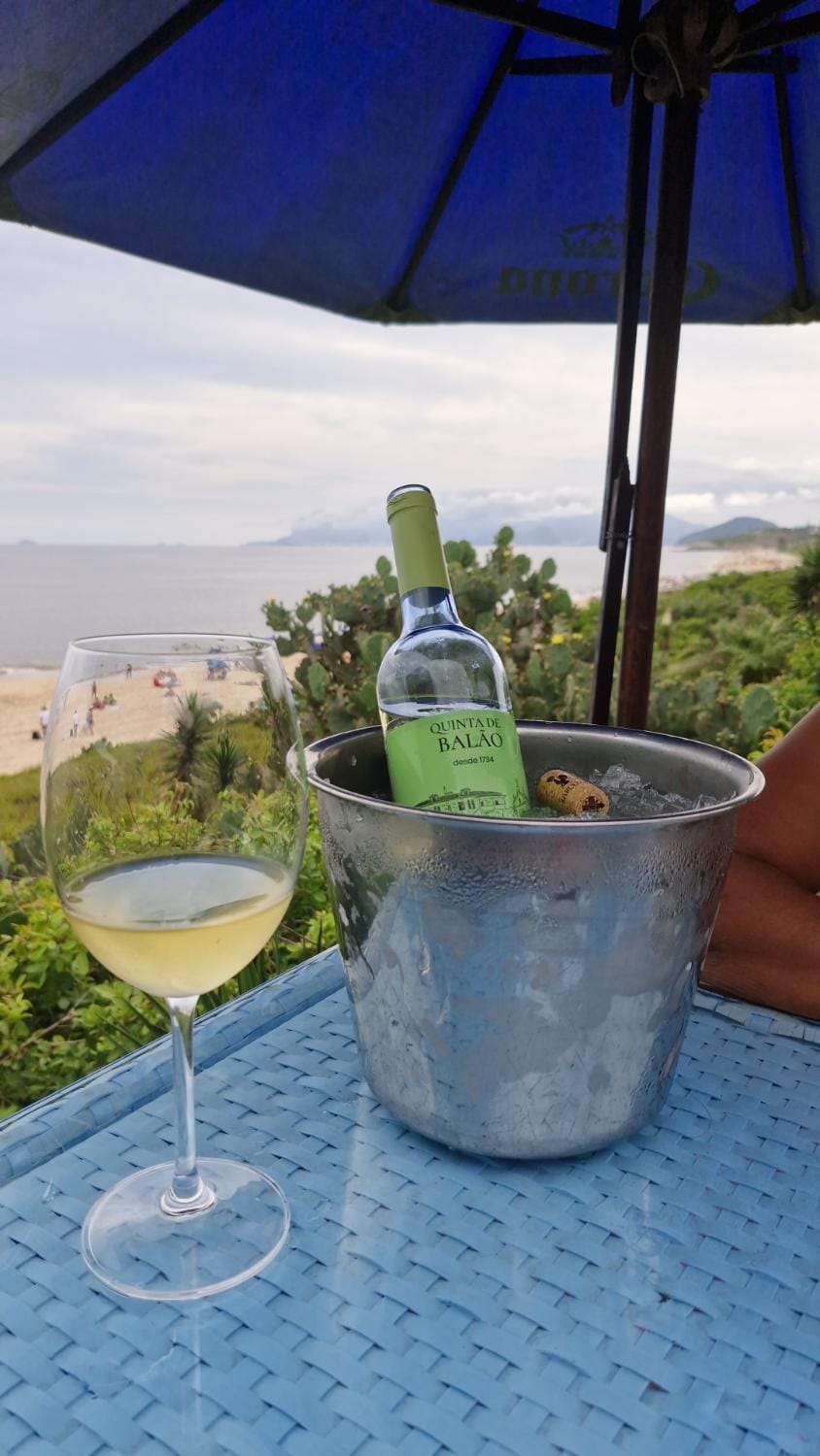 Day, Natural landscape, Food and drinks, Sea view, Alcoholic drinks