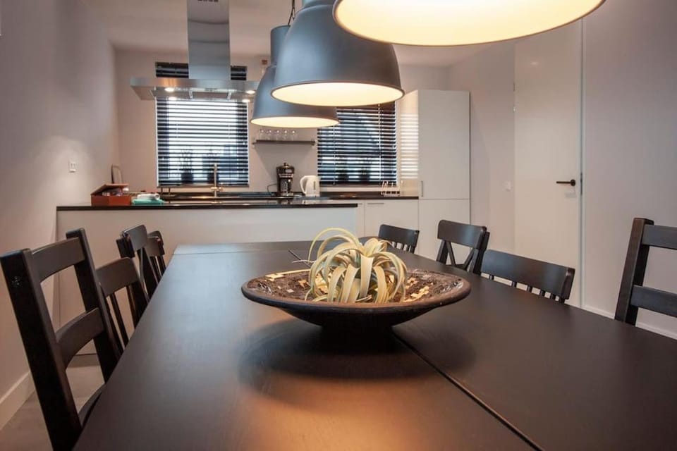 Wonderful Villa on water with 5 bedrooms and bathrooms Villa in Friesland, Netherlands