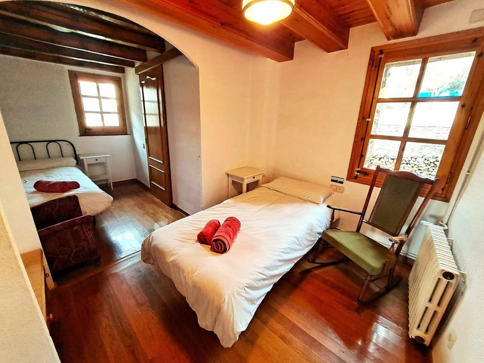 L'Orri Rectoria Nova House in Ripollès