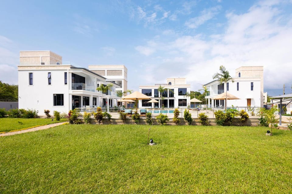 Property building, Garden