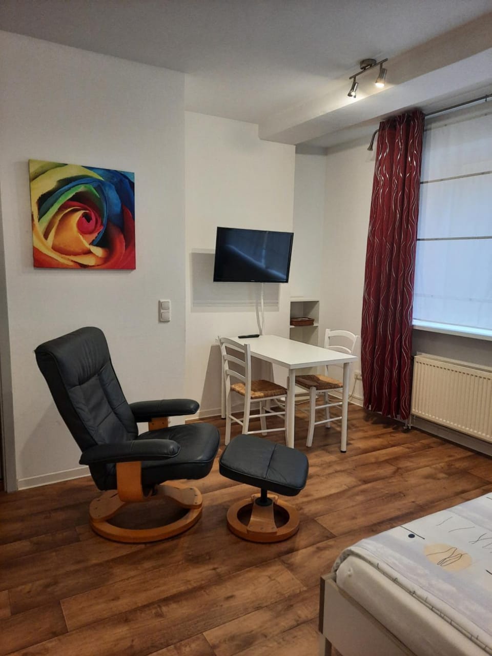 Photo of the whole room