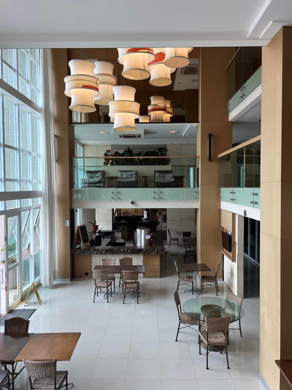 Restaurant/places to eat, Restaurant/places to eat