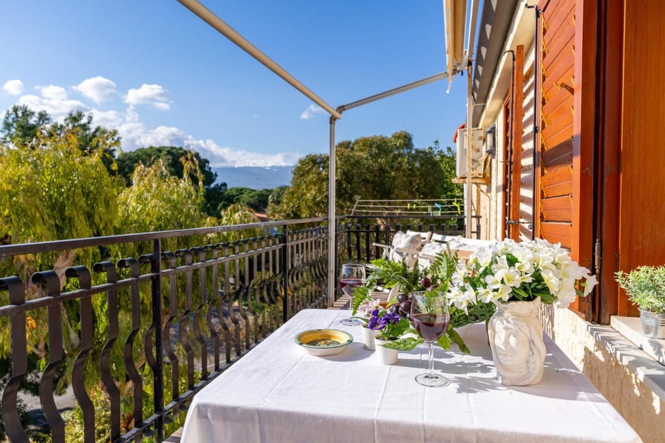 Balcony/Terrace, Balcony/Terrace
